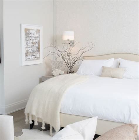 Who Else Loves A Hint Of Cream And White Bedroom It Makes A Room Look
