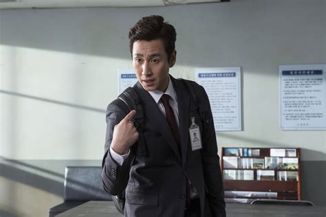 An ambitious tax attorney decides to represent an old friend in court. Photos Added new stills for the upcoming Korean movie ...