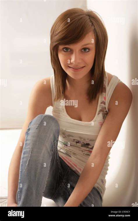 Portrait Of A Pretty Sixteen Year Old Girl Stock Photo Alamy