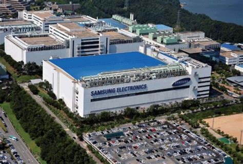 Samsung The Worlds Largest Mobile Phone Factory Is All Set To Open In