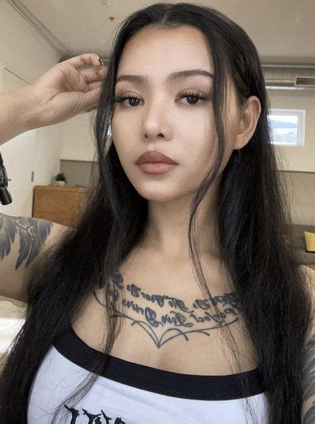 Bella Poarch Selfie Outfit Tattoos Beautiful Tiktok In 2021