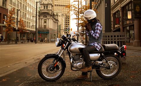 Thus, finding the best motorcycles for women can be a little bit challenging as many makers don't have the female form in mind when they are probably the most important thing to keep in mind is height. motorcycle.com - Ladies, Start Your Engines - ninjette.org