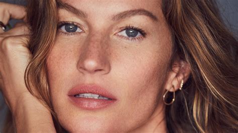 Gisele Bündchens Skin Care Routine Includes Washing Her Face Using