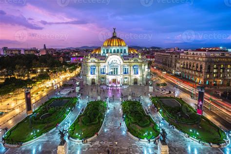 Palacio De Bellas Artes Palacio De Bellas Artes En La Ciudad De México