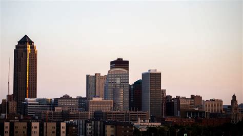 Beautiful Images Of The Downtown Des Moines Skyline