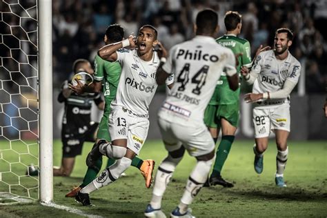 Santos Teve Apresentação Memorável Contra O Coritiba No último Duelo Na Vila Belmiro Diário Do