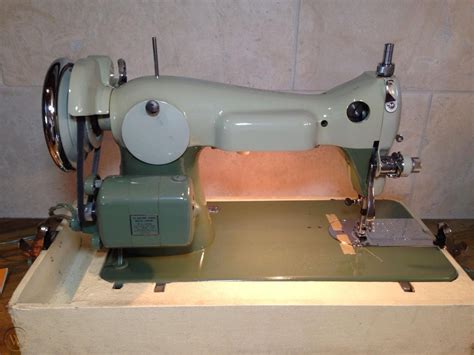 Vintage Janome New Home Sewing Machine 170 Heavy Duty Old School Japan