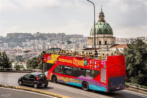 Tour In Autobus Panoramico Hop On Hop Off City Sightseeing A Napoli Italia