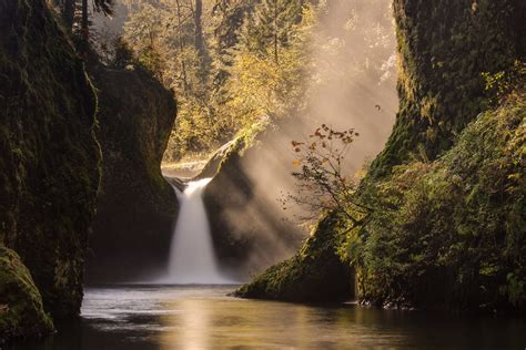 Eagle Creek Hike To Tunnel Falls Outdoor Project