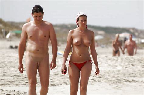 Naked Dickless Couples On The Beach Transman Ftm NulloSexiezPix Web Porn