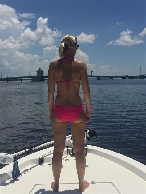 Post The Best Picture Of Your Lady On Your Boat Page 888 The Hull