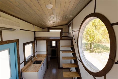 Modern 500 Sq Ft Cabin Makes The Most Of Every Square Inch Tiny