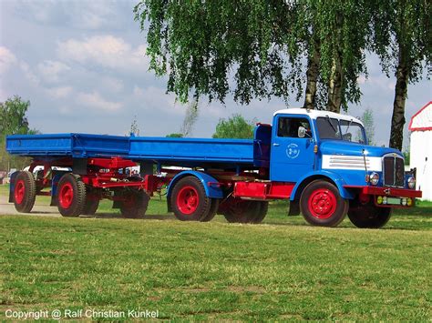 IFA S 4000-1 Dreiseitenkipper mit Anhänger - Hersteller: VEB