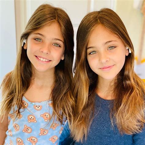Pin En The Clements Twins