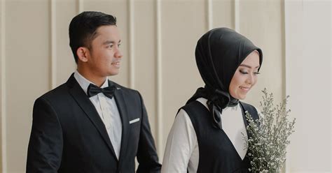 Untuk itu, bila benar yang kamu ingini adalah jodoh yang baik, yang bagus akhlaqnya, dan yang menjaga dirinya dengan tanggung jawab, maka bijaklah dalam memperbaiki diri. Sentiasa Menjadi Wanita Baik Dan Sabar, Pasti Nanti Lelaki ...