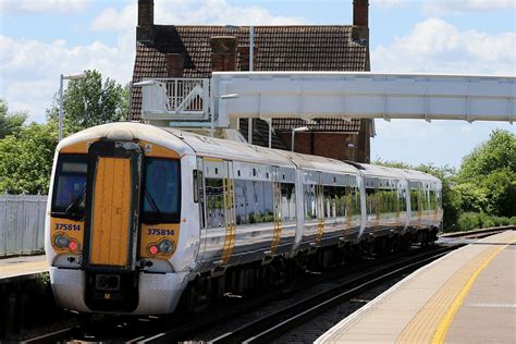 Southeastern Rail Delays Signal Failure Leaves Commuters Stranded On