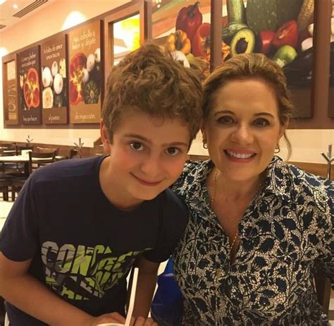 Peoplelooker.com has been visited by 100k+ users in the past month Erika Buenfil presume los 12 años del hijo que tuvo con ...