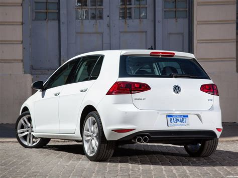 Blanc carte grise (safia) je mets en vente une très belle golf 7 gtd très propre. Fotos de Volkswagen Golf TDI 5 Puertas USA 2014