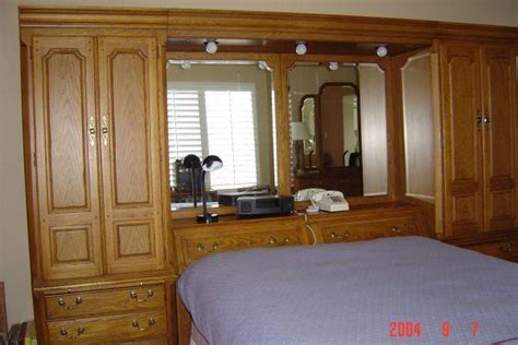 The finish is so cheap, cheap, cheap. 8-Piece Thomasville Queen Bedroom Set - for Sale in San ...