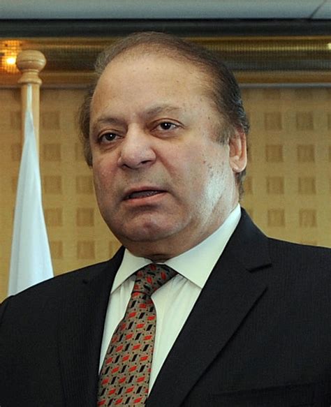 pakistan supreme court ousts pm nawaz sharif over panama papers findings