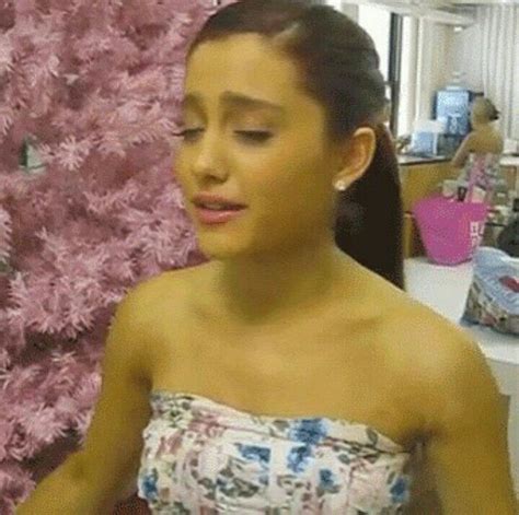 Pin By Lexi Stark On Ariana Grandes Funny Faces Ariana Grande Funny