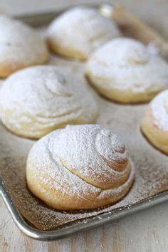 · mallorca bread is puerto rican sweet rolls. Mallorca Bread: Soft Puerto Rican Sweet Bread Rolls - The ...
