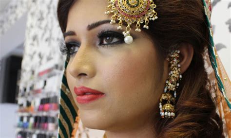 bridal makeup photos pakistani wavy haircut