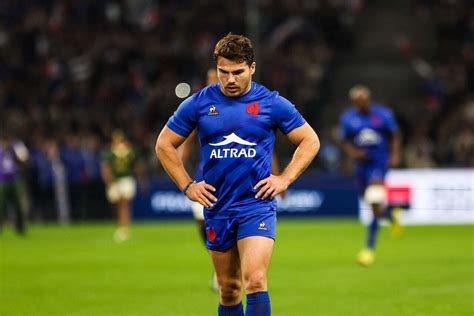 XV De France Suspendu Quatre Semaines Dupont Fait Appel Actu Rugby