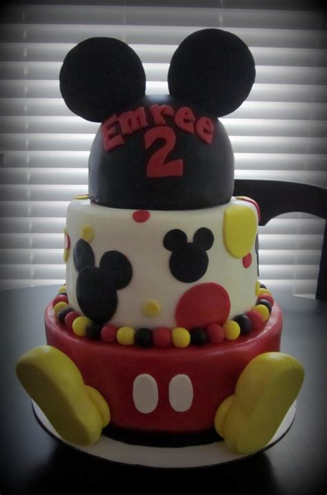 Our cakes are works of art specially made for. Darlin' Designs: Mickey Mouse Birthday Cake