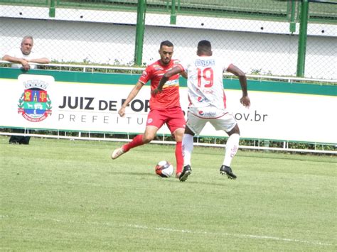 Tupynamb S Acerta Perman Ncia Do Zagueiro Adriano Para Disputa Do