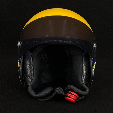 Mini Casque Ayrton Senna F1 McLaren 1988 1993 Jaune Echelle 1 2