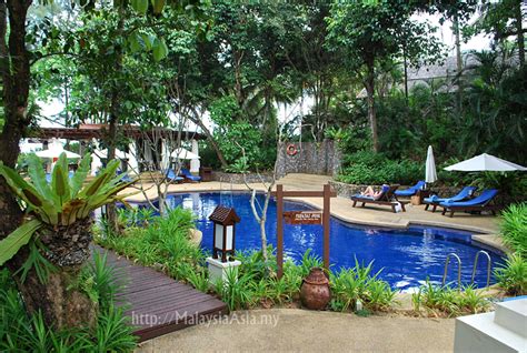 It might be a beautiful tiny hotel with very limited facilities or a 5* resort hotel with all the trimmings; Tanjong Jara Resort in Terengganu - Malaysia Asia Travel Blog