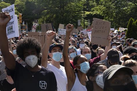 The Year In Review Top News Stories Of 2020 Month By Month Cbs News