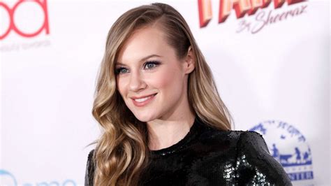Station Star Danielle Savre Donates Her Eggs To Help Best Friends Start A Family GMA