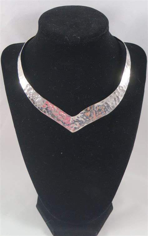 Silver Tone Hammered Collar V Choker Necklace By Framarines On Etsy