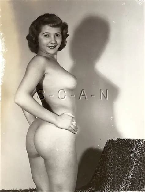 Original Vintage S S Nude Rp Endowed Woman Shows Butt Bareback