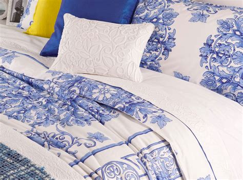 116,000+ vectors, stock photos & psd files. Beautiful Blue floral toile porcelain print French country ...