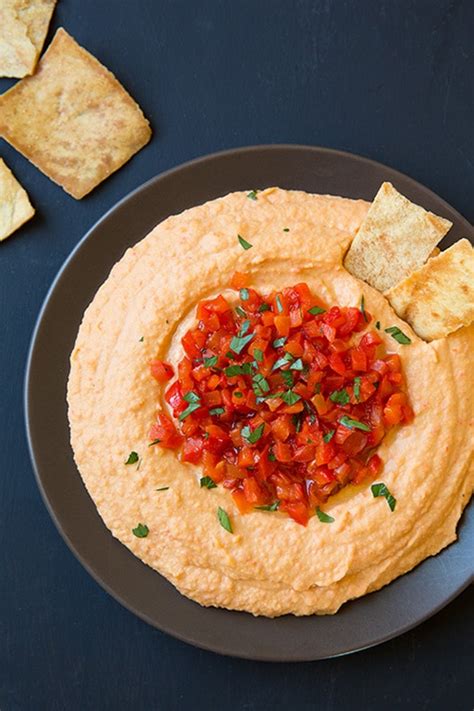 The Nutrition Club Roasted Red Pepper Hummus
