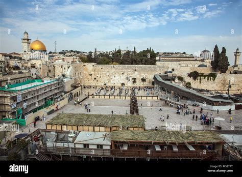 The Western Wall Of The Temple Between Prayers Stock Photo Alamy