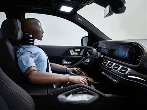 Mercedes Benz Zeigt Sicherheits Konzeptfahrzeug Auto Medienportal