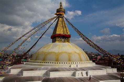 Bodhnath I Swayambhunath S Ynne Wi Tynie W Katmandu Dalekie Tak Blisko