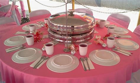 Biasanya tudung saji memakan tempat di meja makan dan tidak praktis. Susun Atur Meja Makan | Desainrumahid.com