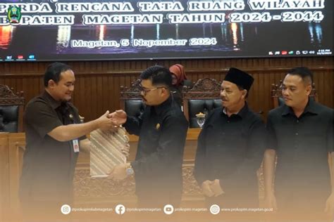 Rapat Paripurna Dprd Agenda Penjelasan Tentang Rencana Tata Ruang