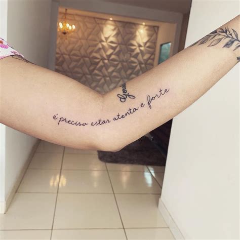 Tatuagem De Frases No Braço 50 Fotos Que Vão Te Convencer A Fazer A Sua