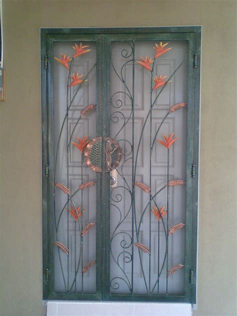 In reliance home, we provide more than 5000 designs to choose. SAM BRILLIANT AUTO GATE AND GRILL: Wrought iron sliding ...