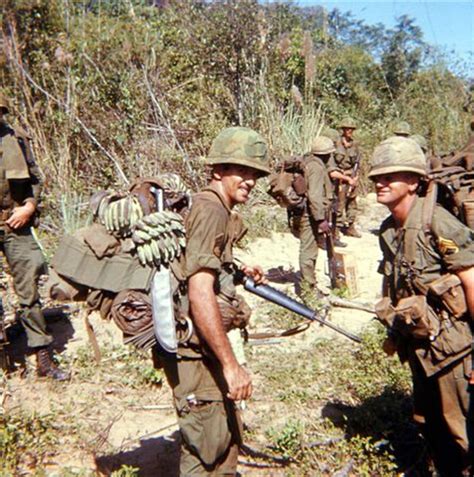 Troops In Ia Drang 1967 Vietnam War Vietnam Vietnam War Photos