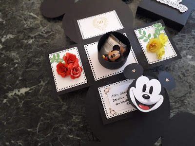 Das aushängeschild der sendung mit der maus feiert am 7. 50. Geburtstag mit Mickey-Maus-Explosionsbox | Mickey ...