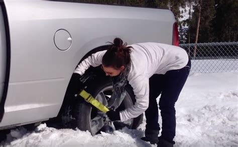 Video Simple Solution To Get Your Stuck Car Out Of The Snow