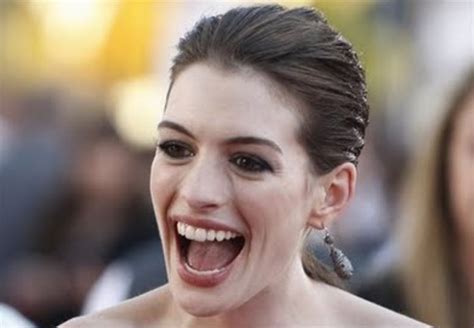 Pin By Marianne On Laughing It Out Anne Hathaway Belly Laughs
