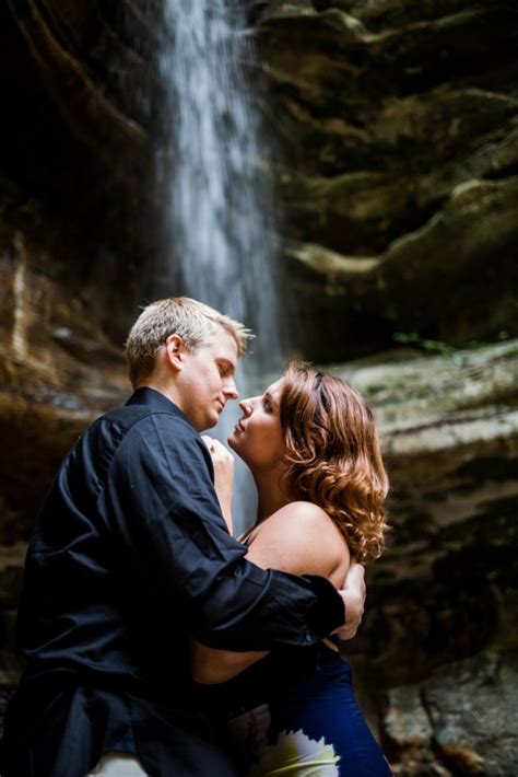 A Starved Rock Waterfall Engagement Session